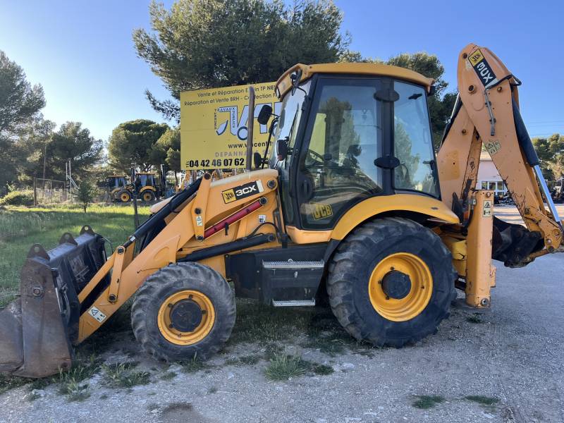 Tracto pelle JCB 3CX